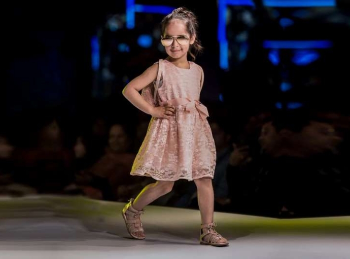 Junior'sFashionWeek 
